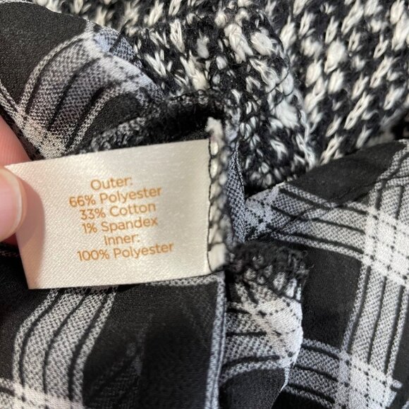 Decree Women's Black White XL‎ Cropped Sweater With Plaid Hi Lo Hem Cami - Picture 6 of 6